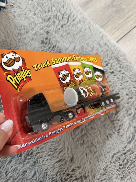 Tir/camion de jucarie pringles