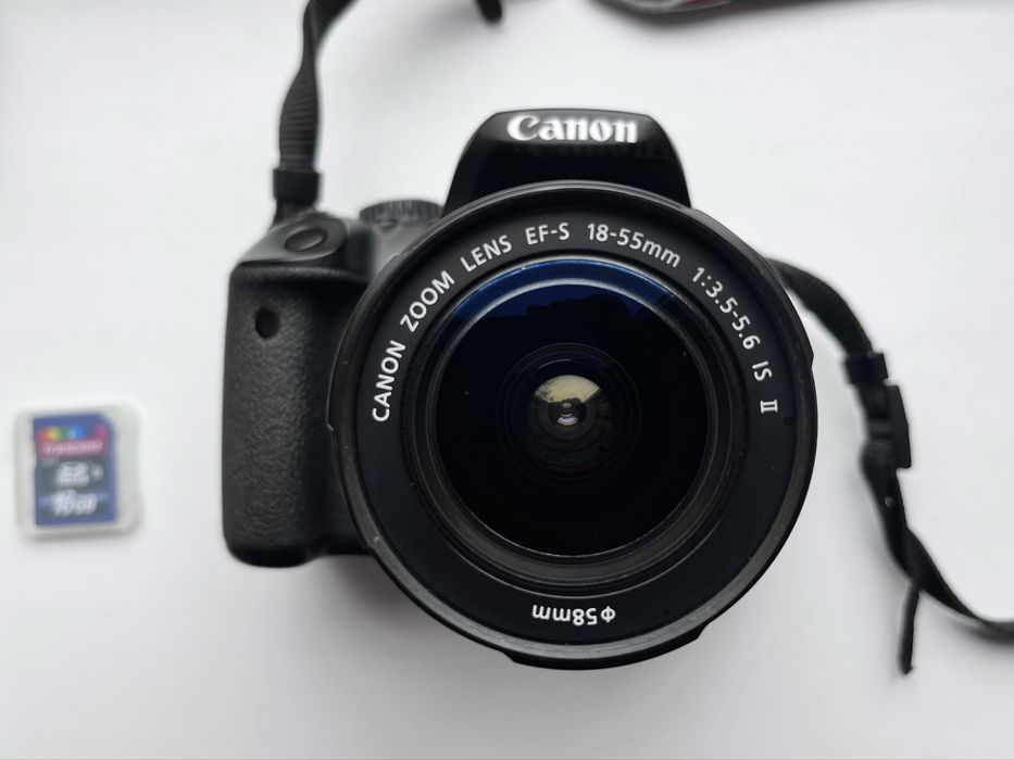 Canon EOS 650D (сенсорный экран)