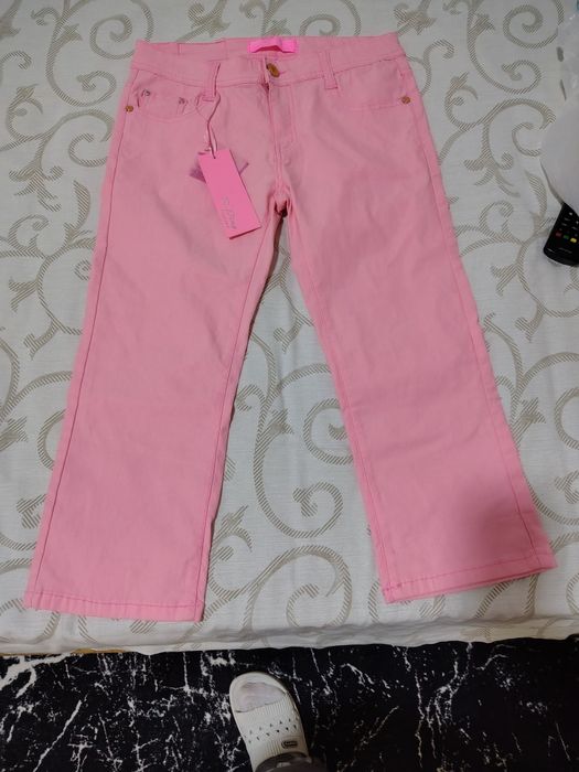 Pantaloni 3 sferturi mărimea 30