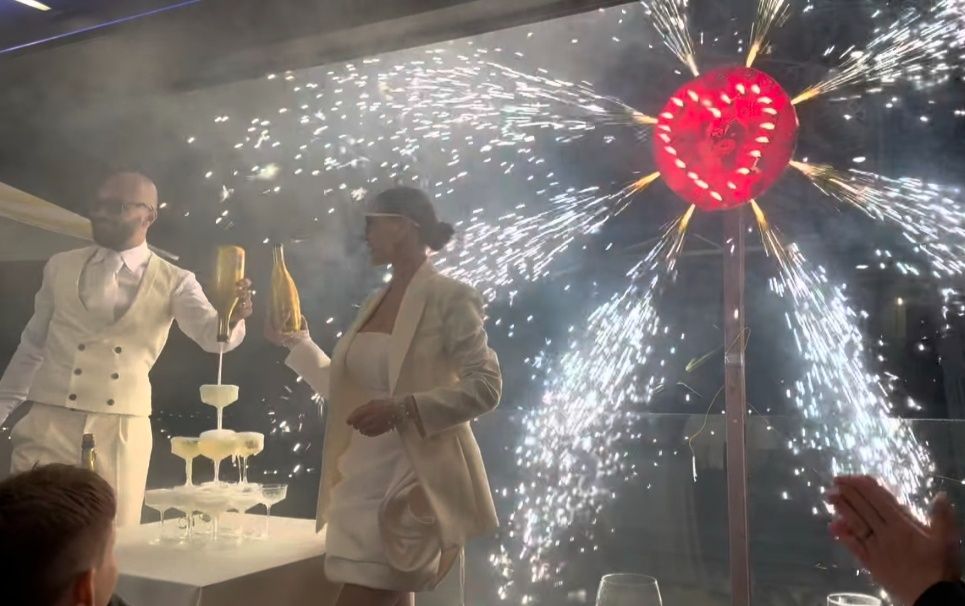 Artificii cununie - artificii gender reveal - artificii exterior nunta