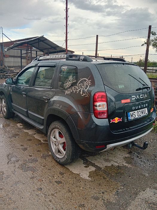 Vând Dacia Duster 4x4