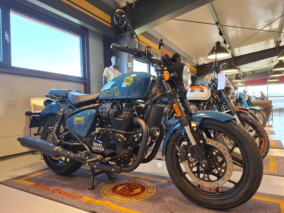 MOTOCICLETA NOUA, 0 KM, PRET PROMOTIONAL - Royal Enfield Shotgun 650 - 6000 euro cu tva