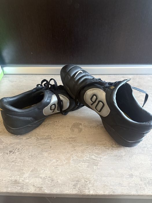NIKE   TOTAL   90