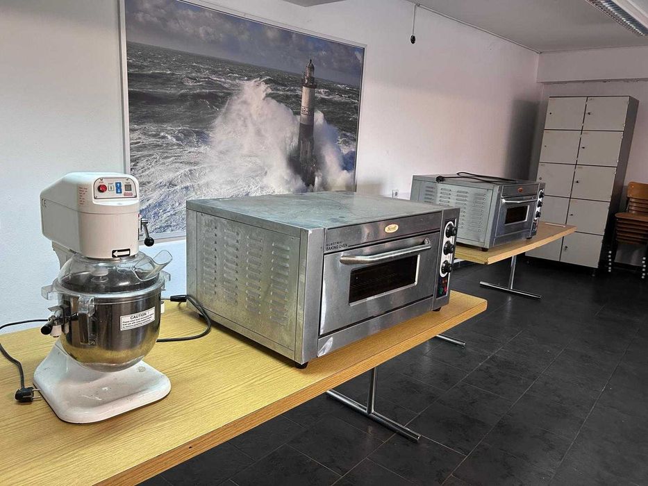 Дава се под наем Заведение в Горна Оряховица - 45 кв.м за 488.58 € - Снимка #5