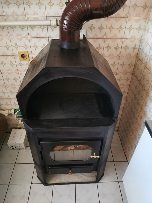 Камина Прити с водна риза