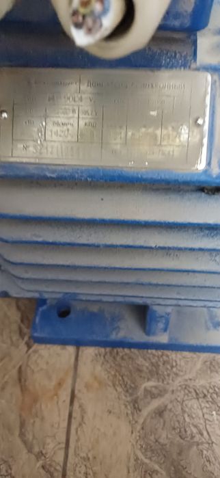 Продам электродвигатели