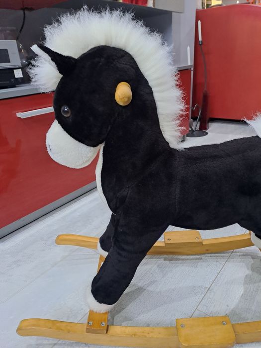 Люлеещо конче със звук