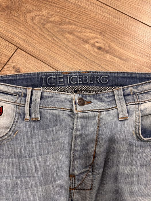 Джинсы светло синие