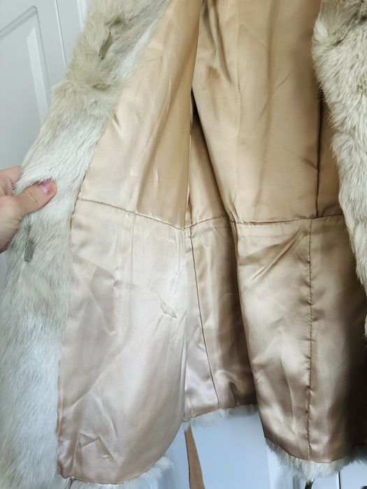 Haina de blana naturala , masura L  , culoare crem spre alb