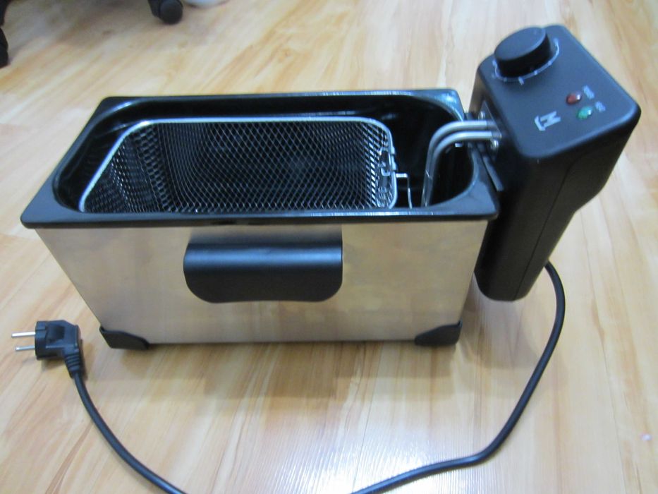 Friteuza Mandine MDF30S-18, 2200 W, capacitate cuva 3 Litri, Inox