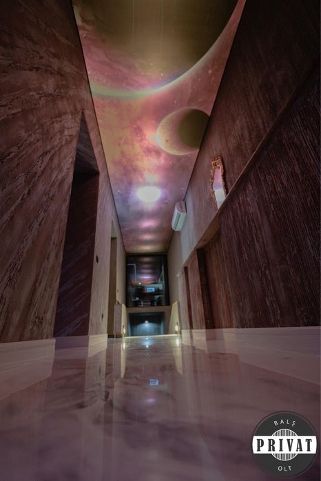 Vand cladire  sau inchiriez spatiii