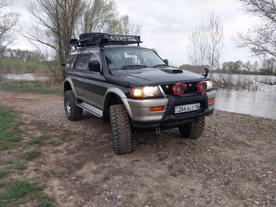 Продам внедорожник все допы вписаны
