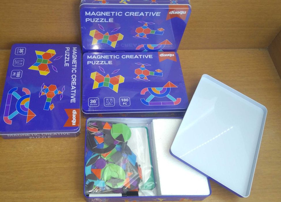 Голяма магнитни мозайка от дърво в метална кутия 180 бр. НОВО