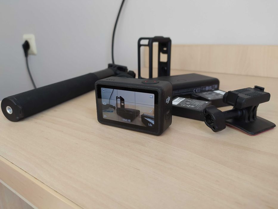 DJI Osmo Action 5 pro Adventure combo