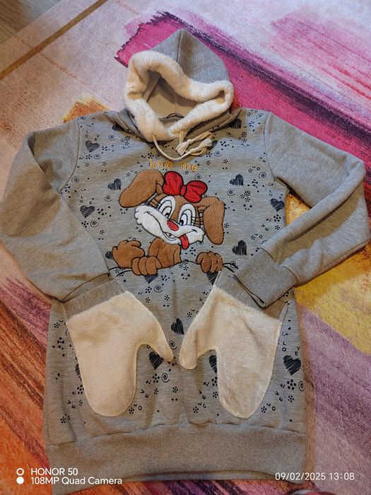 Блузи и пуловери