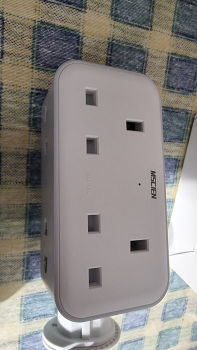 Разклонители с USB,адаптери