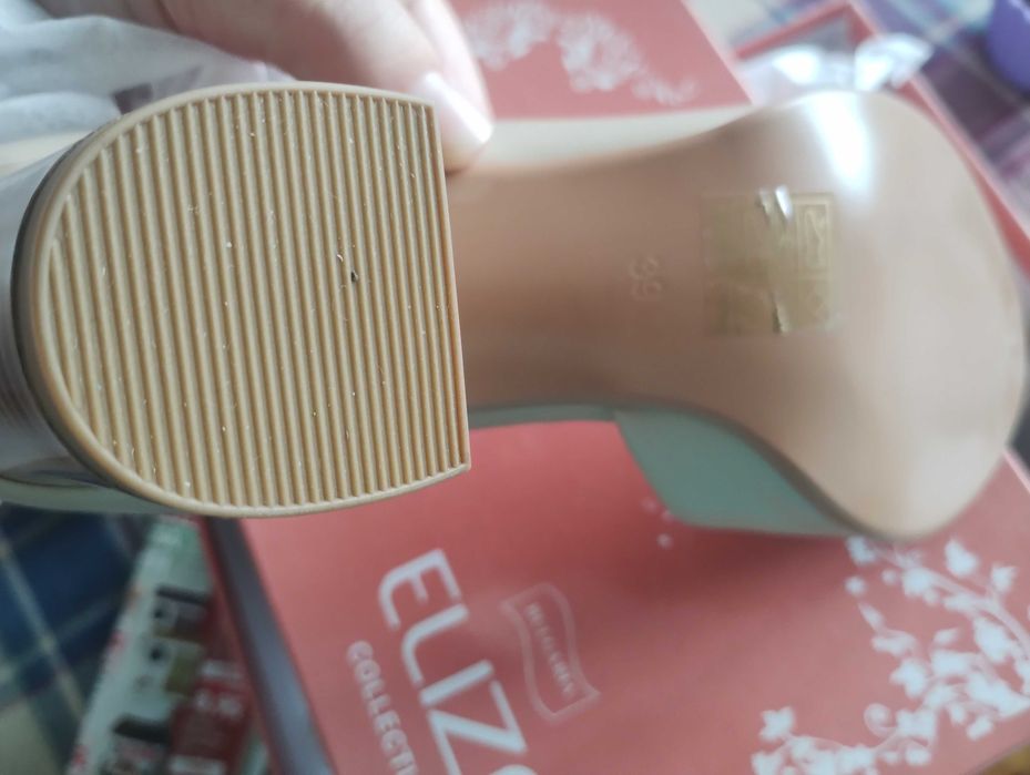 Нови обувки естествена кожа