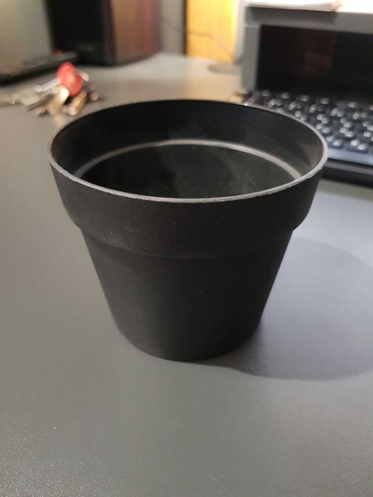 Декоративни саксийки Ф10,  височина 8 см.