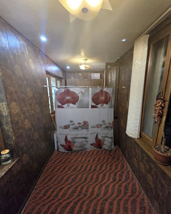 Продаётся в М.Улугбекском Р-не Ттз А.Югнакий 3/4/5 Балкон 2Х6 НеТорец