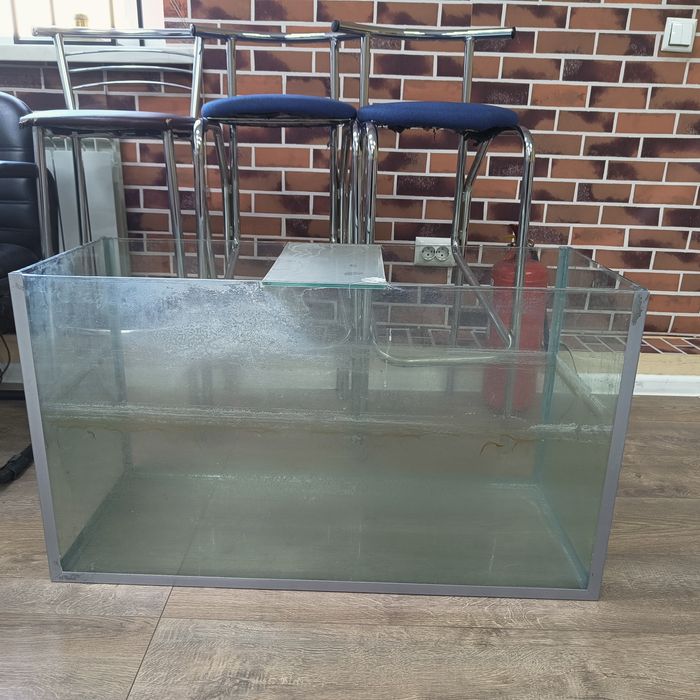 Аквариум для рыбок.