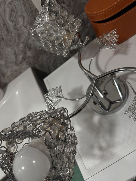 Люстра рабочим состоянии