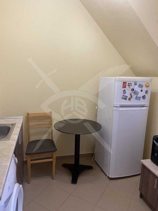 Дава се под наем Тристаен апартамент в Варна, Погреби - 74 кв.м за 520 € - Снимка #1