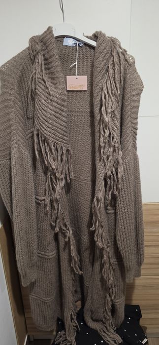 Cardigan lână cu ochiuri largi marime L- XL