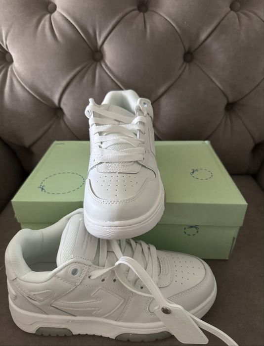 Off White Out of Office PREMIUM