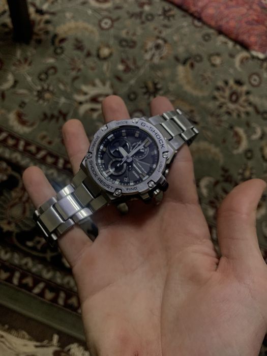 G-Shock B100 часы