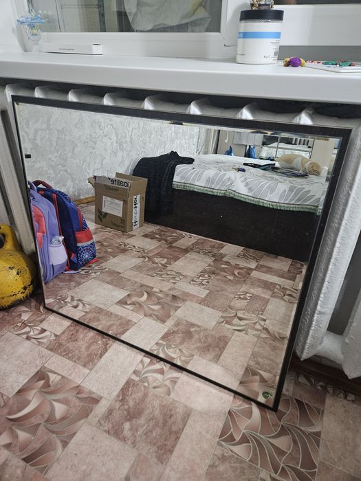 Зеркало подвесное