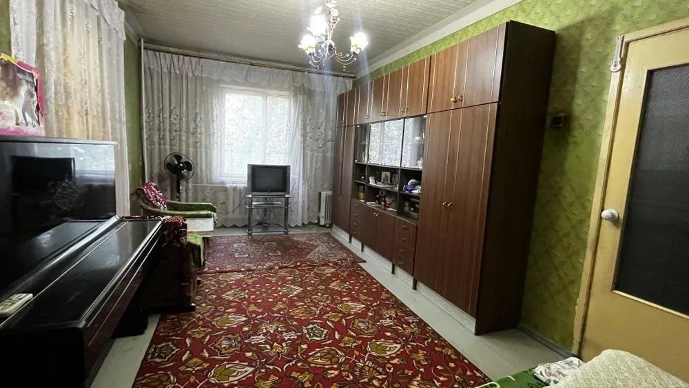 Продаётся 2-х комнатная квартира в Сергели 8