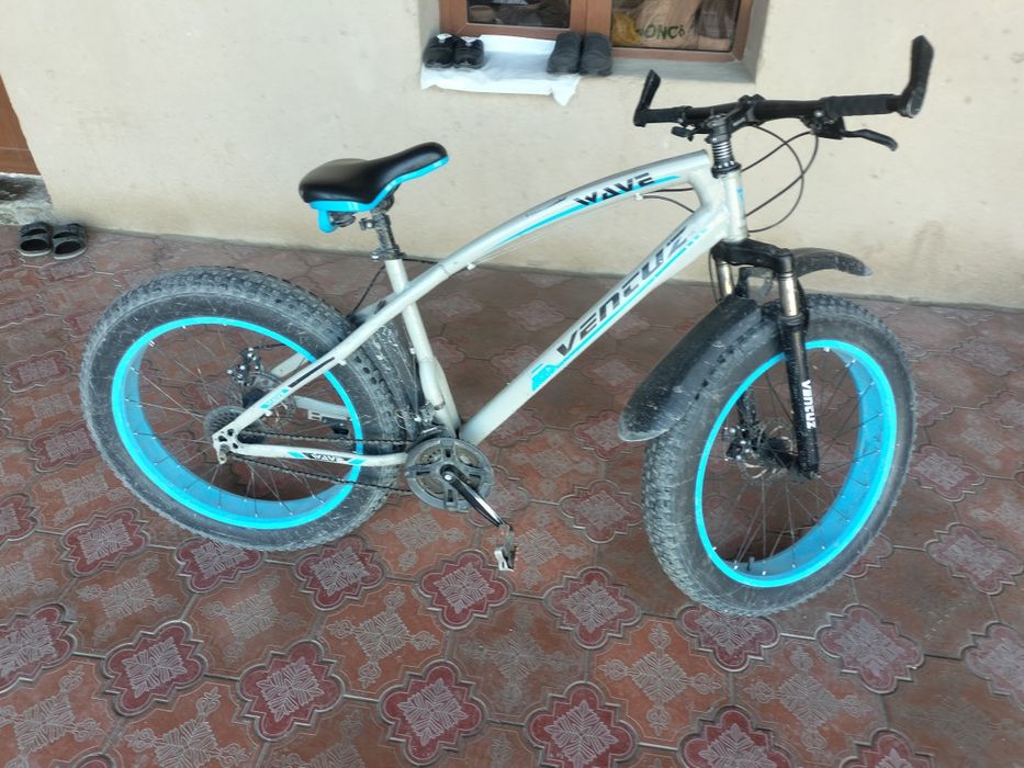 holati yaxshi skoris ishlamiydi tormizlari joyida ishliydi..