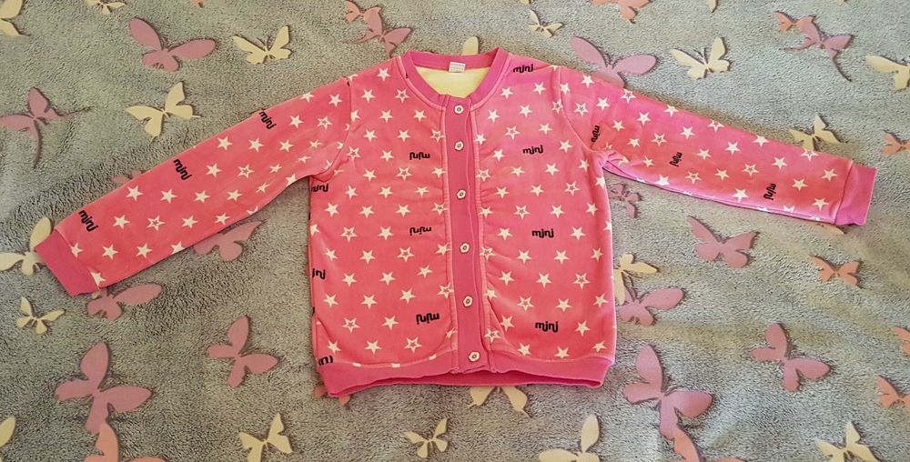 Теплая кофта для девочки