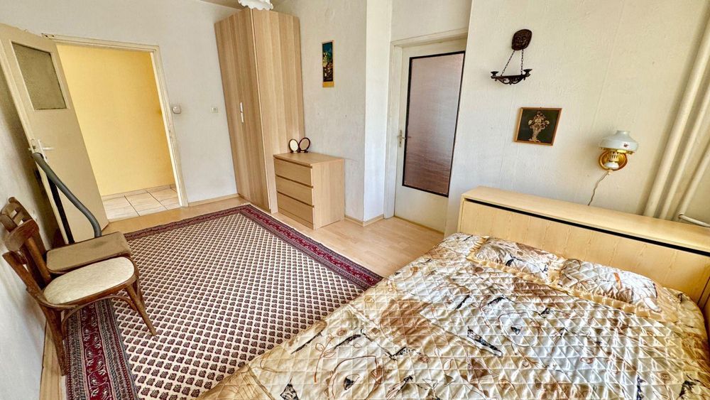 Тристаен апартамент под наем в ж.к. Красна поляна 1, 2225015