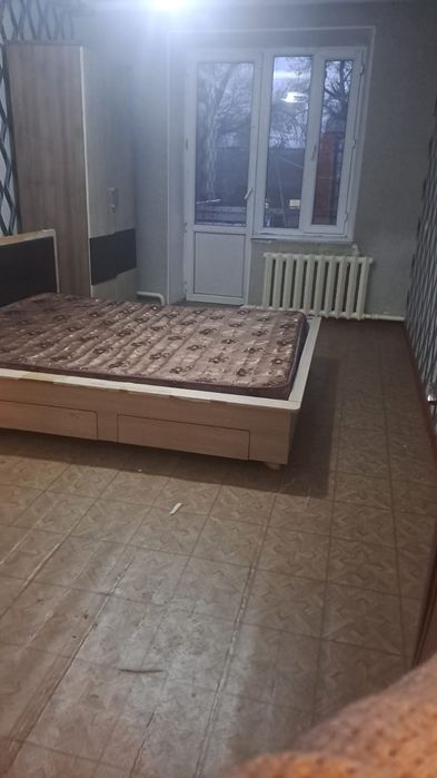 Возле Базара 3 - комнатная