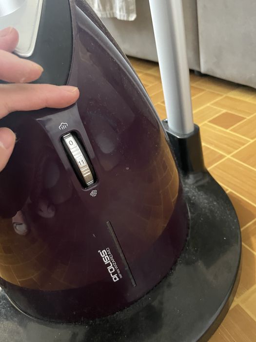 Отпариватель для одежды напольный