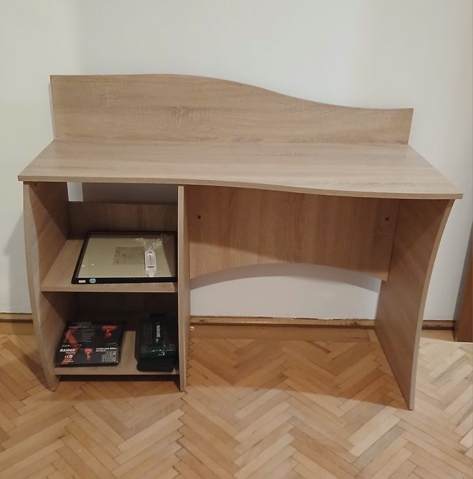 Birou in stare ca nouă