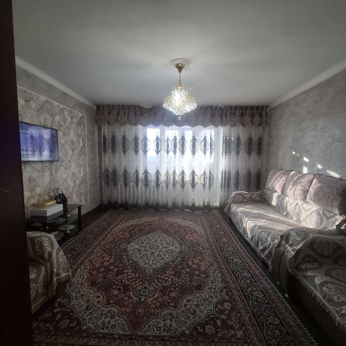 Продам 4 комн.кв, центр, 8/9