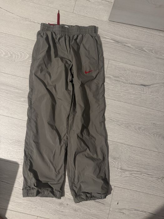 Анцунг nike отигинален 10-12години
