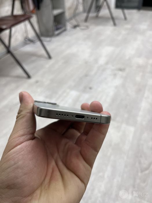 Iphone 15 pro 128 гб кор док есть