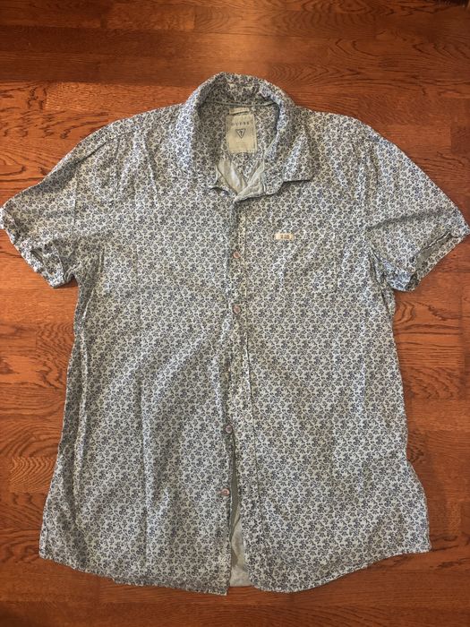 Cămașă GUESS Regular Fit – Mărimea M | stare bună