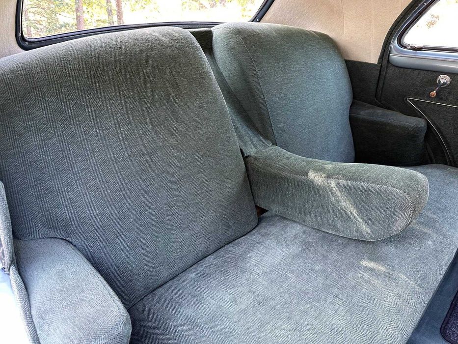 Inchiriez masina de epoca Buick Special Eight 1941