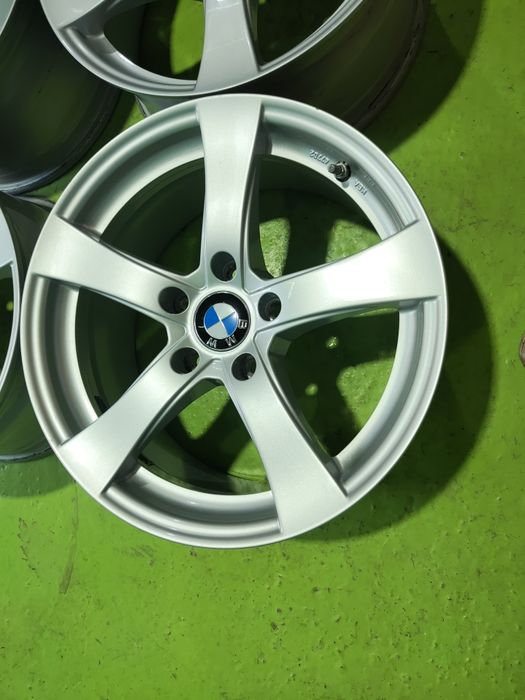 17 5x120 Bmw E90 F30 лети джанти 5х120 бмв