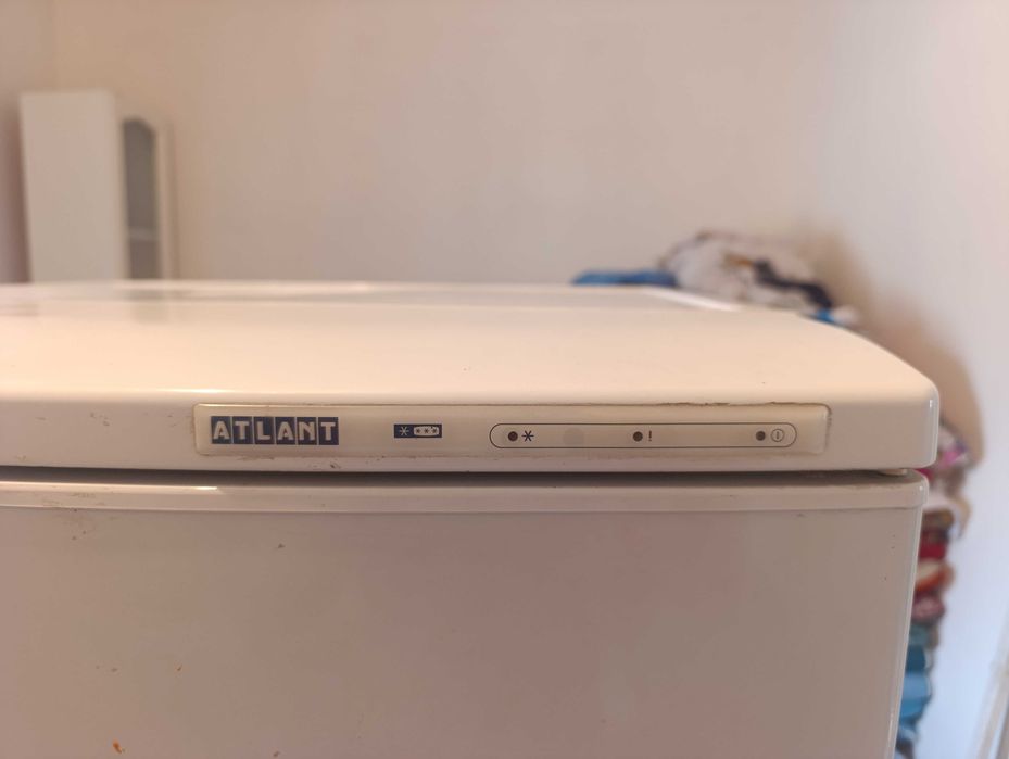 Продам Морозилник