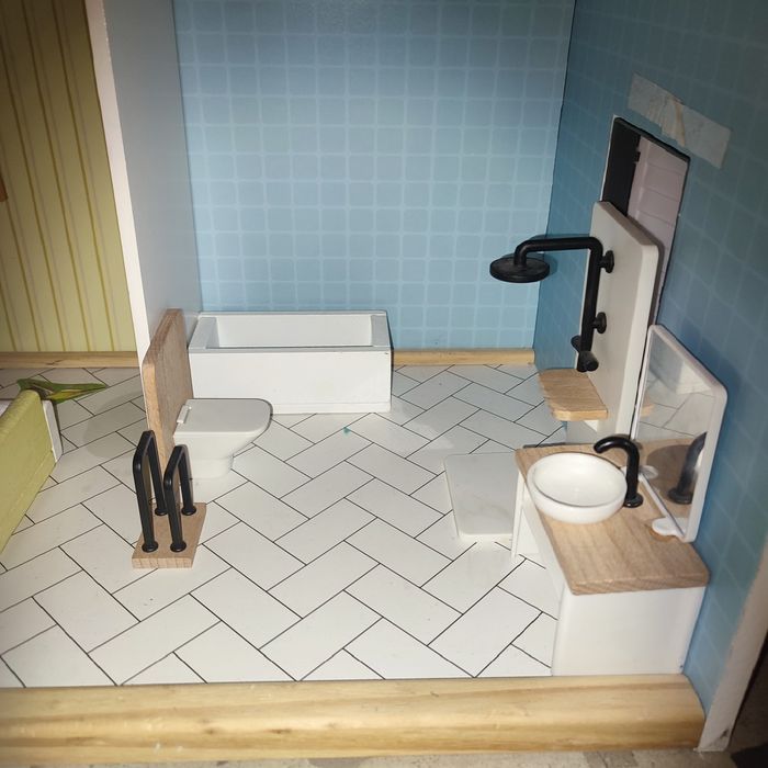 Къща за кукли с допълнително обзавеждане