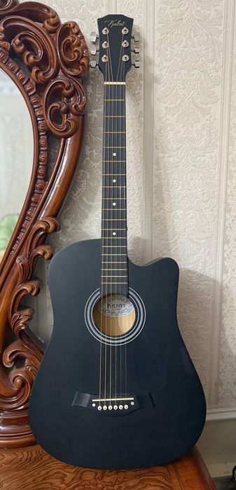 Gitara chexoli bilan