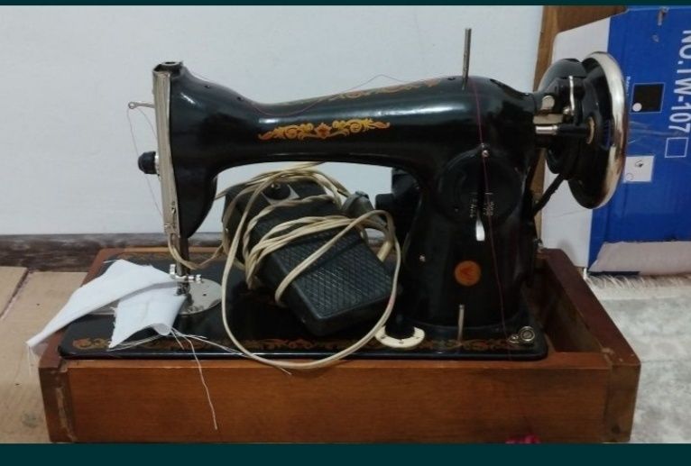 Продаю шв.машинку