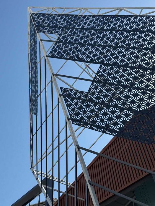 Изготовление металлоконструкций и изделий любой сложности.