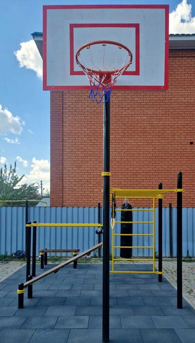 Спорт площадка (Воркаут)