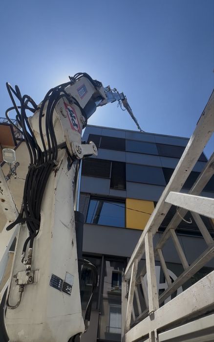 Транспортни услуги с Камион с Кран